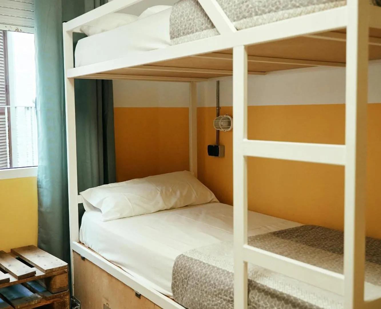 Loft Hostal Group Lloret de Mar Hostel
