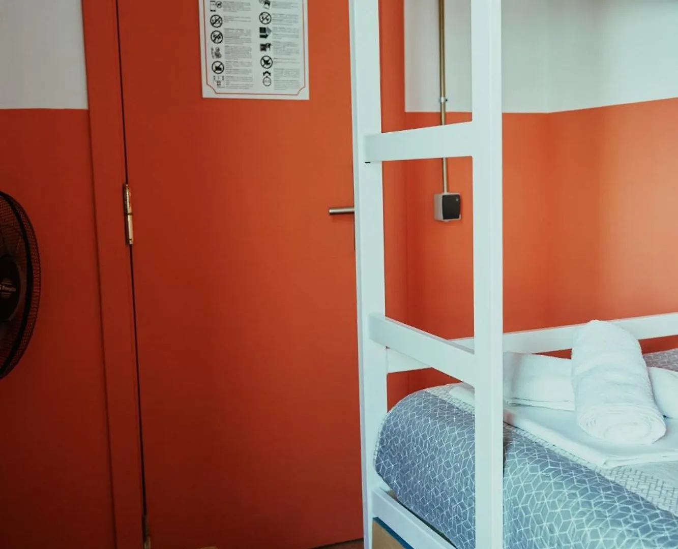 Loft Hostal Group Lloret de Mar