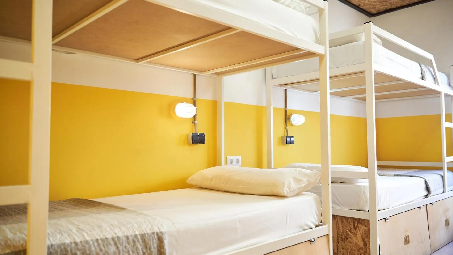 Loft Hostal Group Lloret de Mar