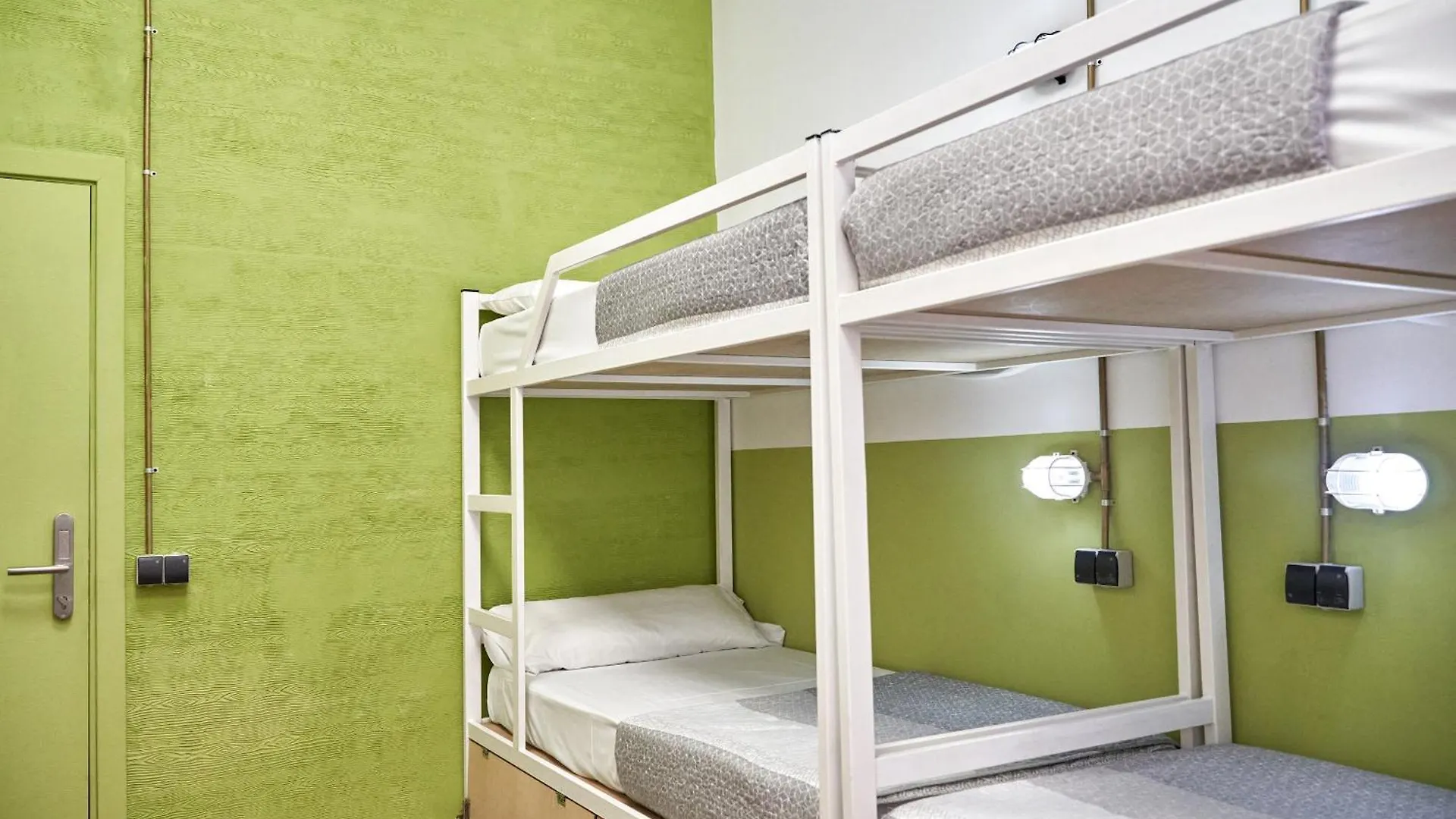 Loft Hostal Group Lloret de Mar 0*,  Španělsko