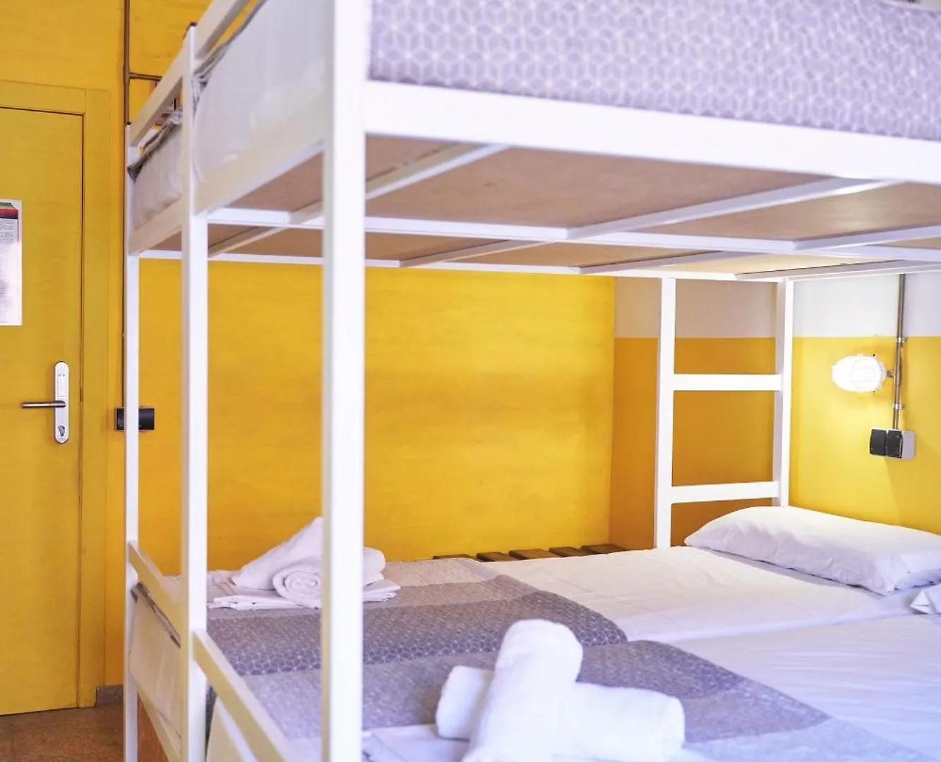Loft Hostal Group Lloret de Mar