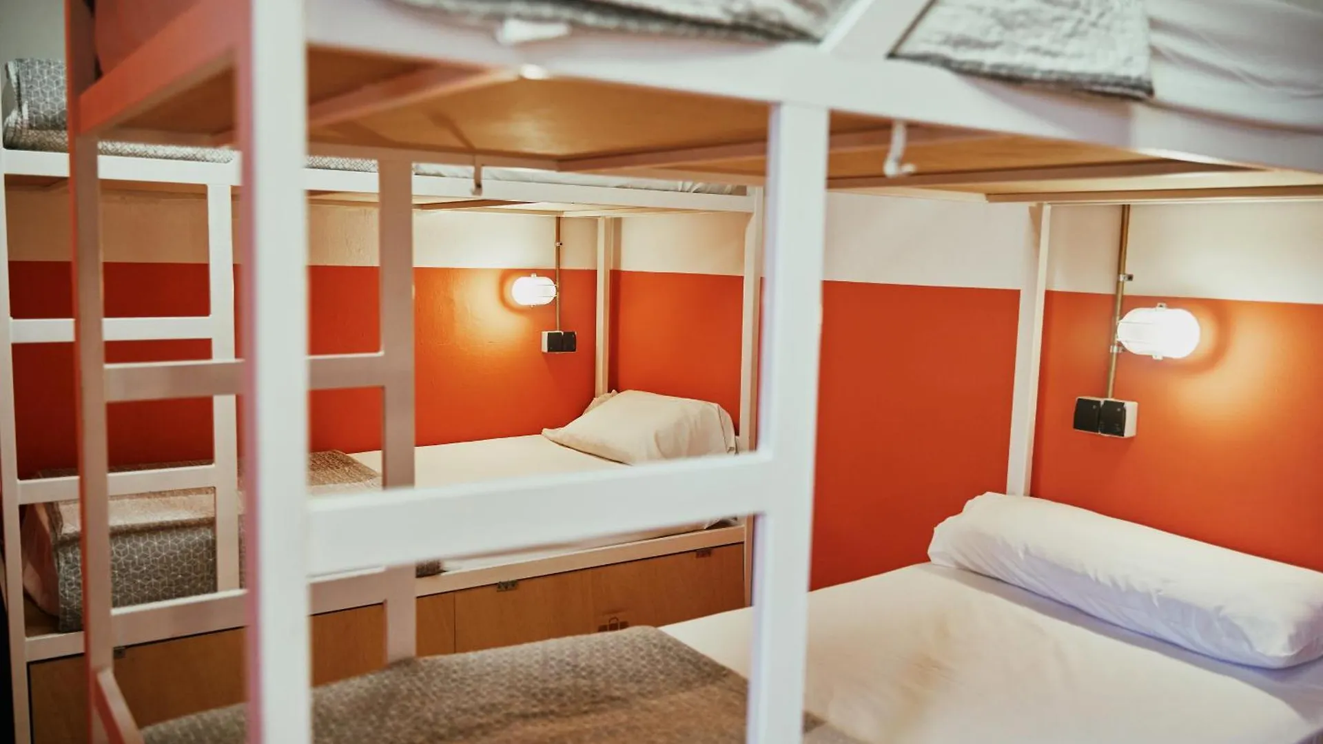 Ostello Loft Hostal Group Lloret de Mar