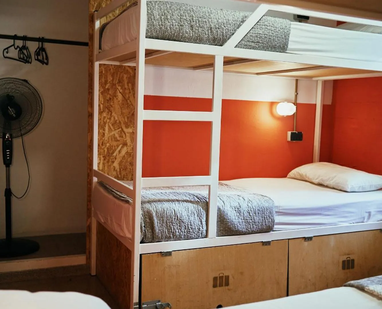 Loft Hostal Group Lloret de Mar