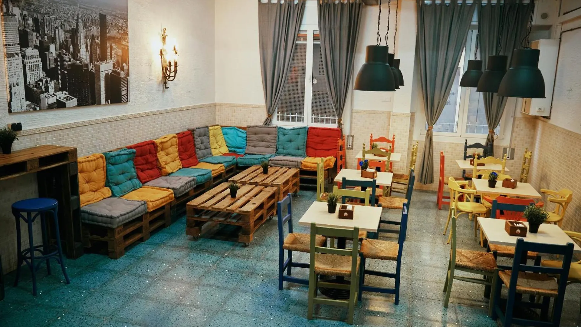 Loft Hostal Group Lloret de Mar